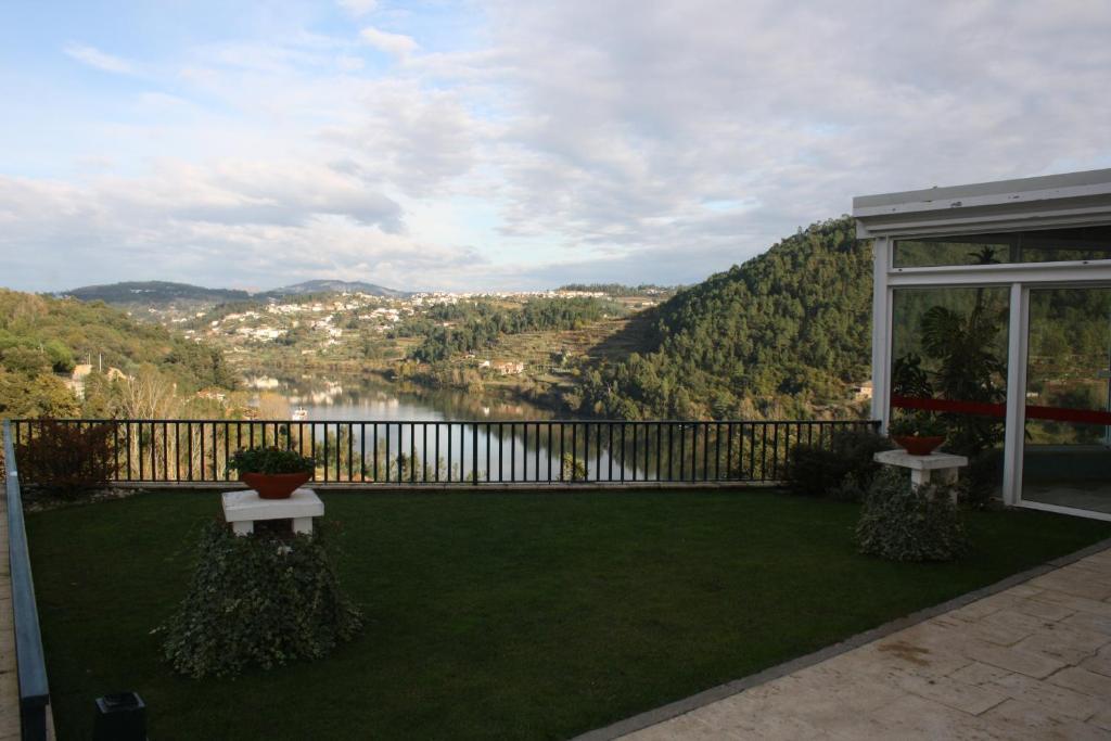 Quinta De Santa Cruz Hotel Canelas  Buitenkant foto