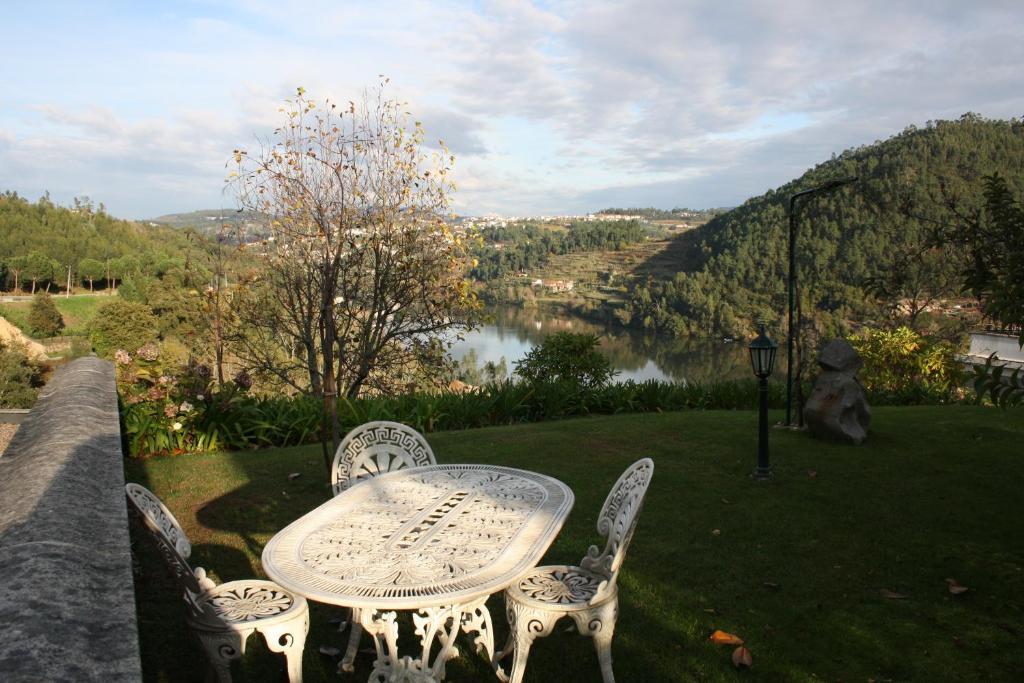 Quinta De Santa Cruz Hotel Canelas  Buitenkant foto